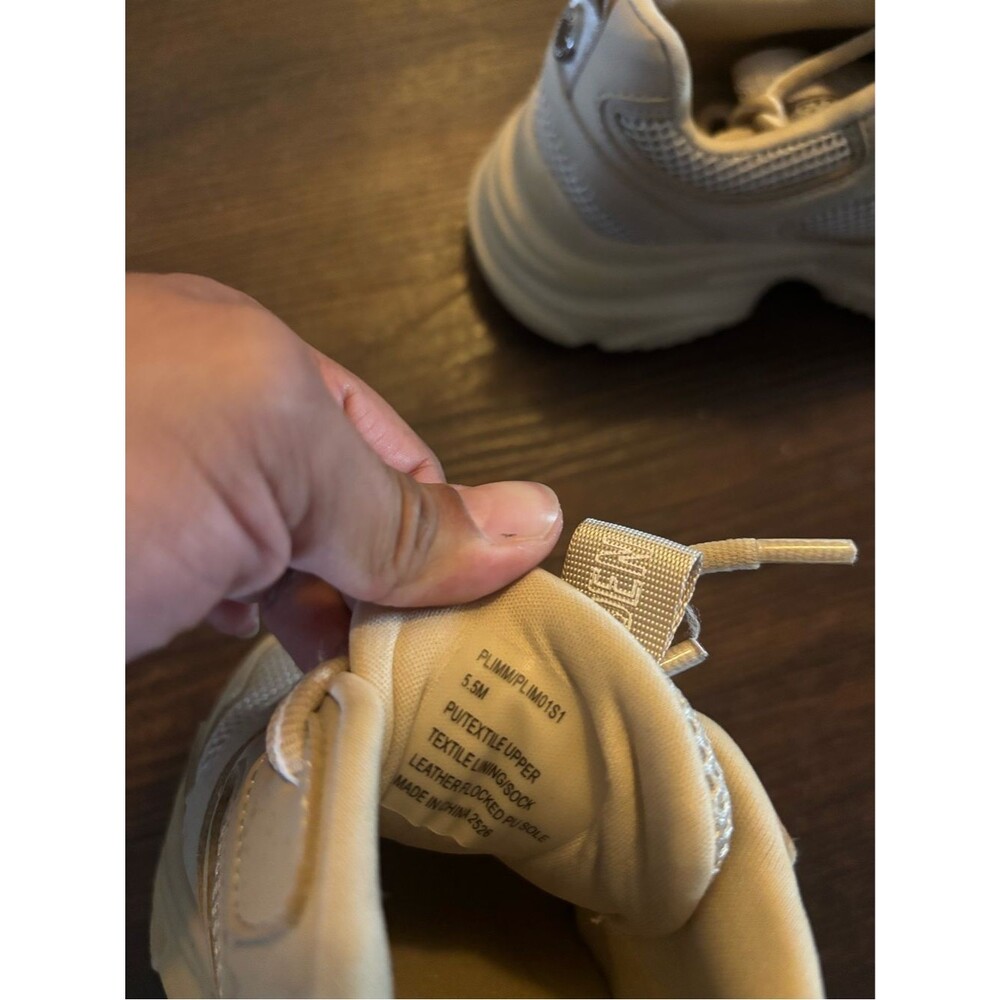 Steve Madden Possession platform sneakers in a beige or bone color - Picture 3 of 4
